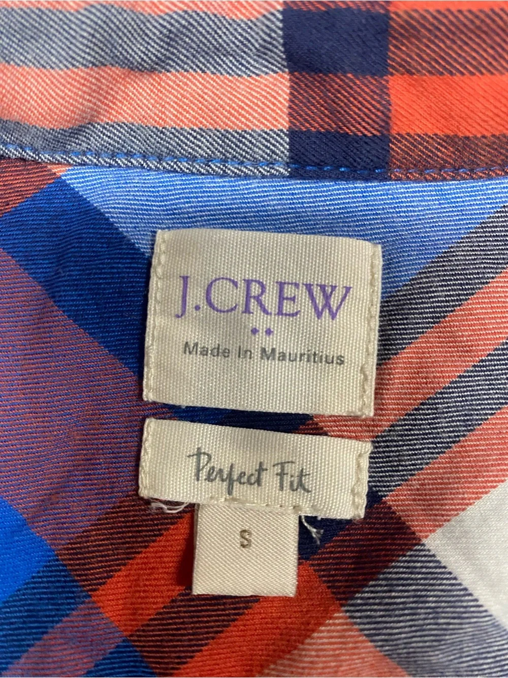 J. Crew Perfect Fit Red and Blue Plaid Button-Down Shirt Women’s Small